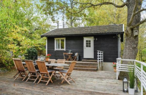 Modern cottage with sunny terrace Stockholm